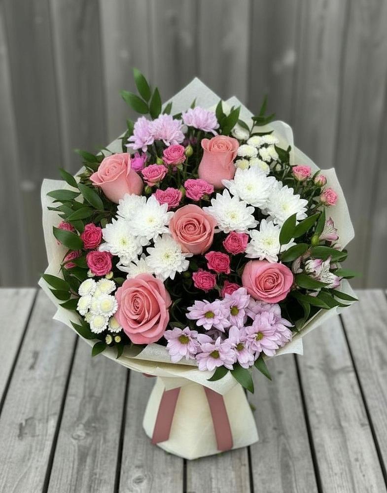 Букет цветов из: Альстромерии, Гвоздики, Розы и Хризантемы в Цивильске