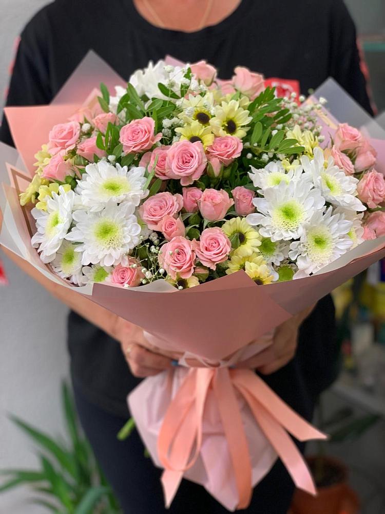 Букет цветов из: Розы и Хризантемы в Цивильске