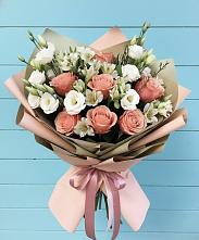 Букет цветов из:  Розы, Альстромерии и Лизиантусы в Цивильске