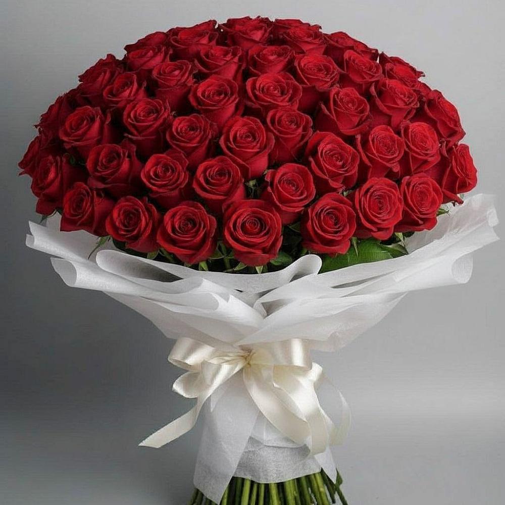 Букет 101 Красная роза Блэк Мэджик в Цивильске