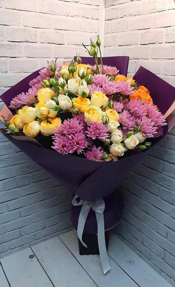 Букет цветов из: Хризантемы и Розы в Цивильске