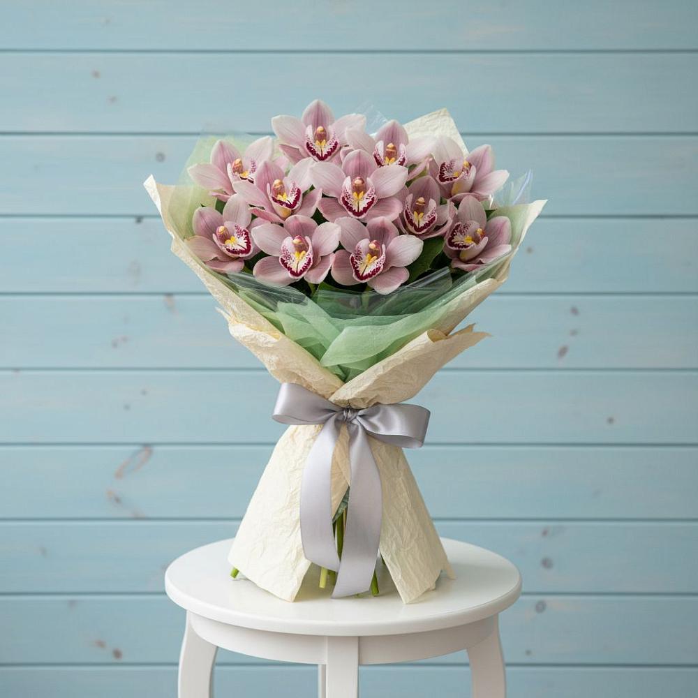 Букет цветов из: Орхидеи и Розы в Цивильске