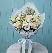 Букет цветов из:  Розы и Лизиантусы #REPLACE_PRED# Цивильске