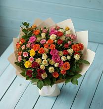 Букет Микс из разноцветных кустовых роз в Цивильске