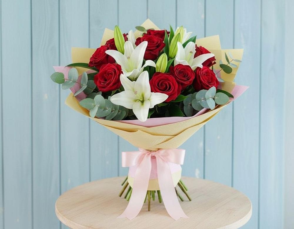 Букет цветов из: Лилии и Розы в Цивильске